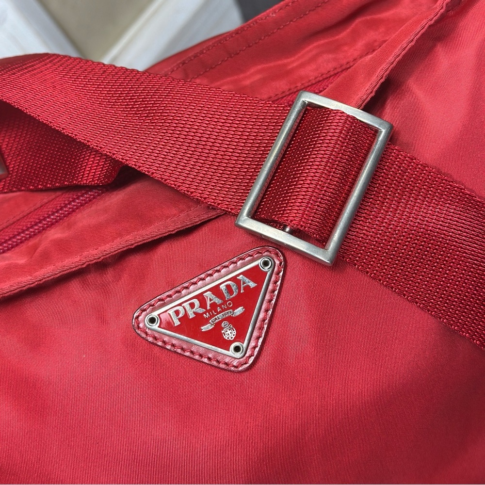 AUTHENTIC Prada bag. Red. - image 5